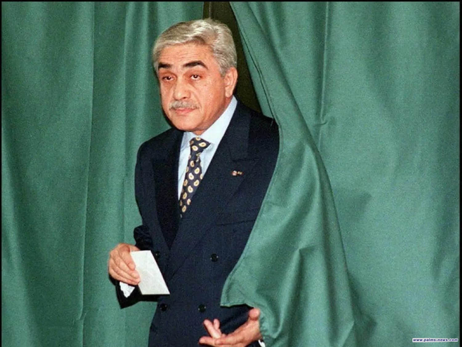 وفاة الرئيس الجزائري الأسبق اليامين زروال